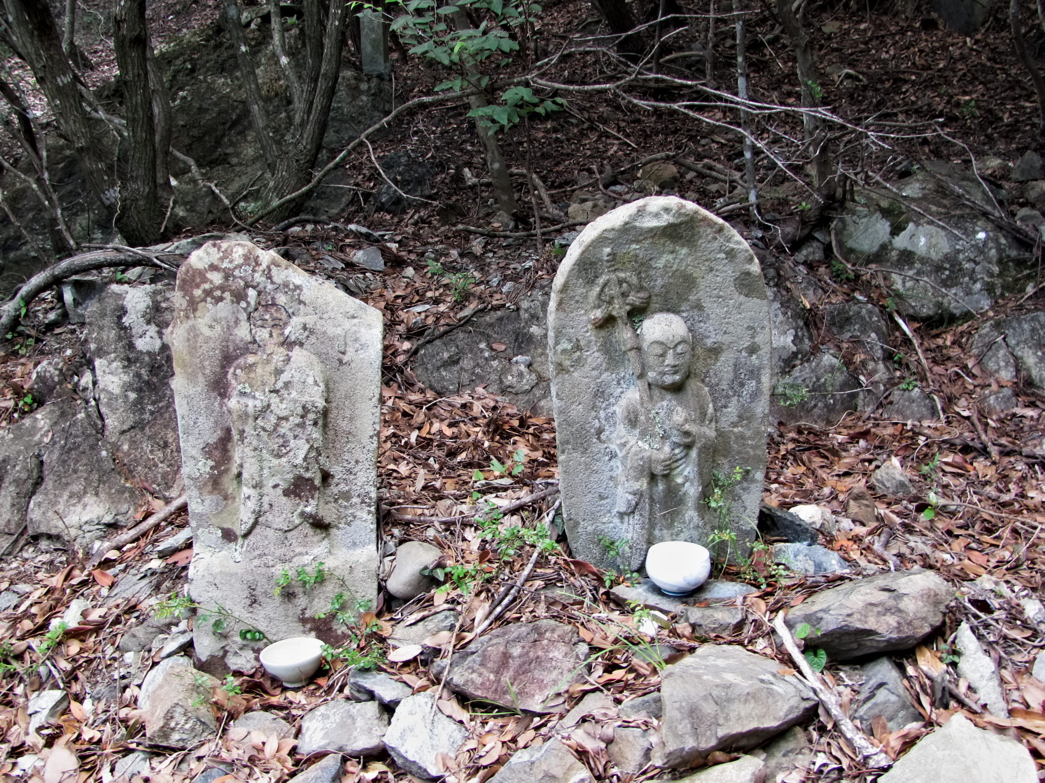 □丁 地蔵町石ほか（宇治岳道）