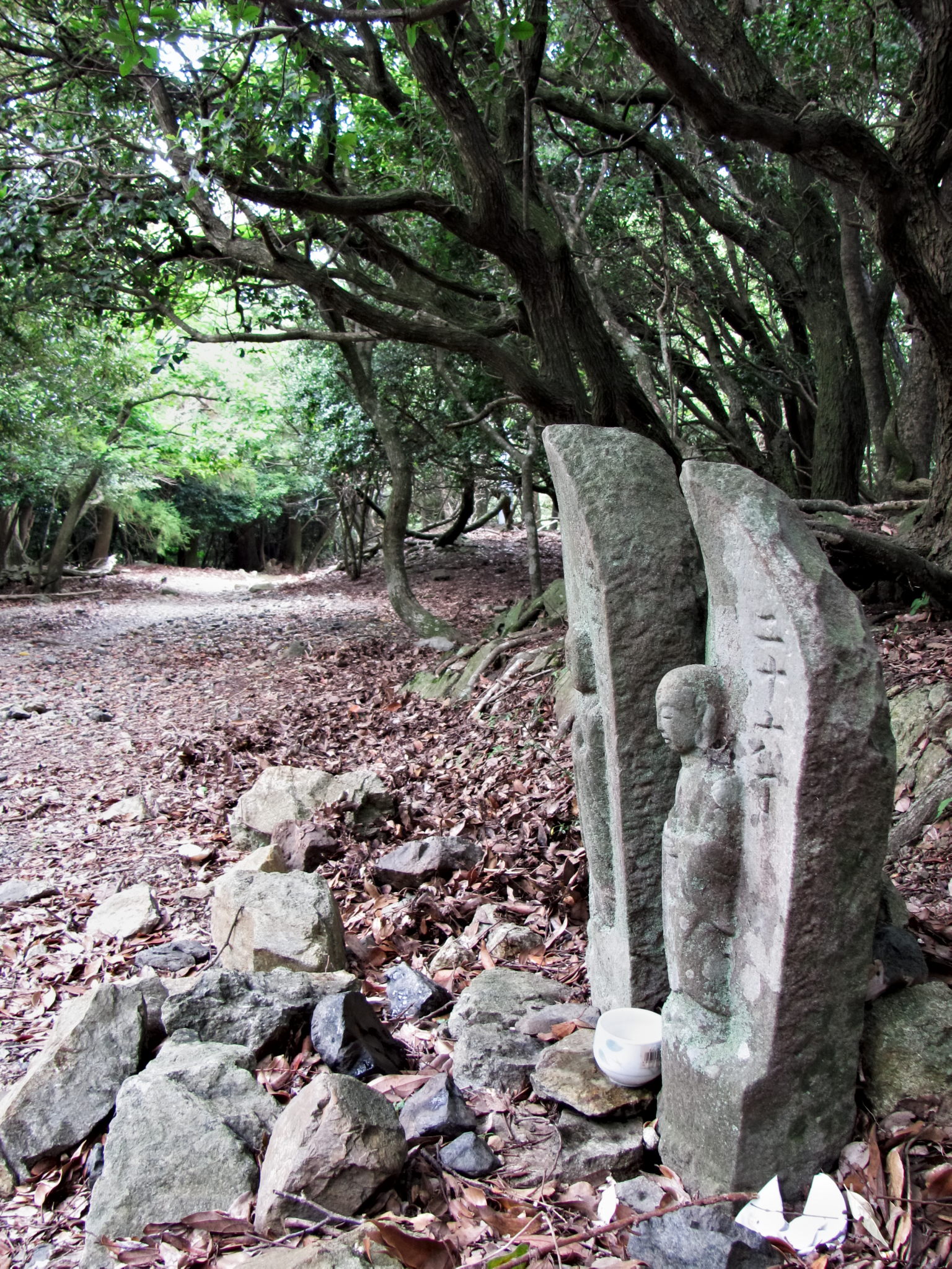 ニ十六丁 地蔵町石（宇治岳道）