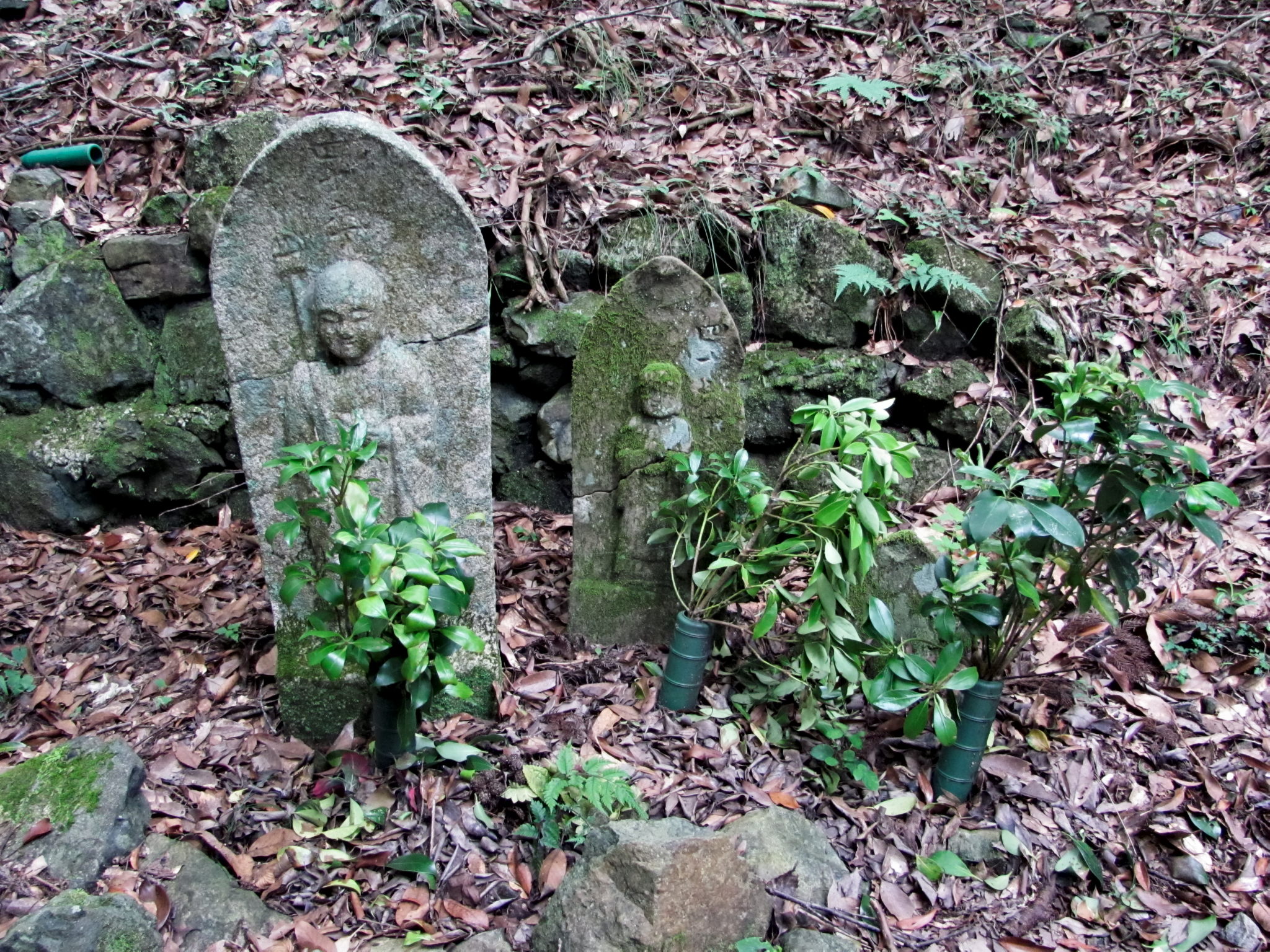 四十六丁 地蔵町石ほか（宇治岳道）