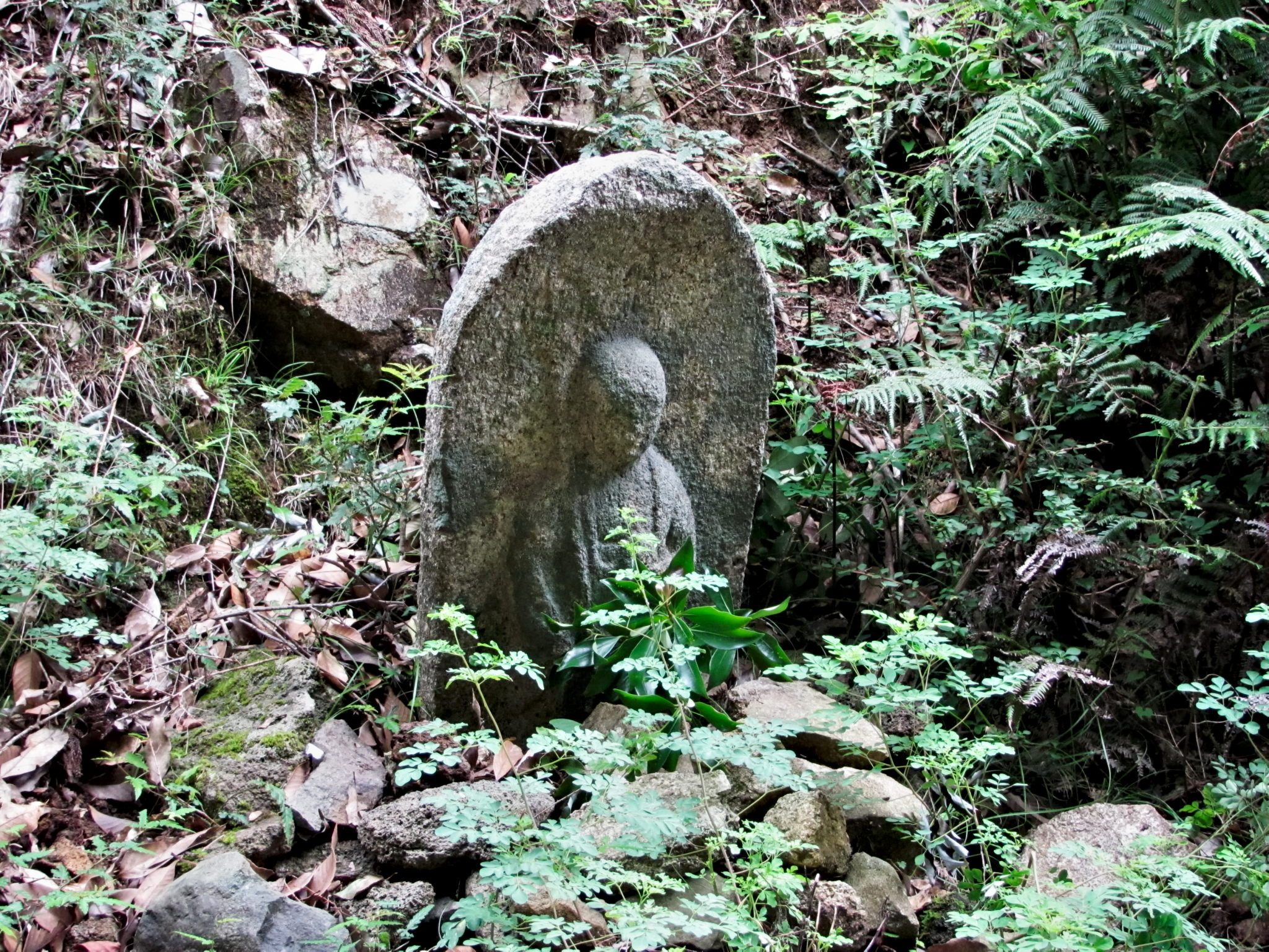 ［五］十六丁 地蔵町石（宇治岳道）